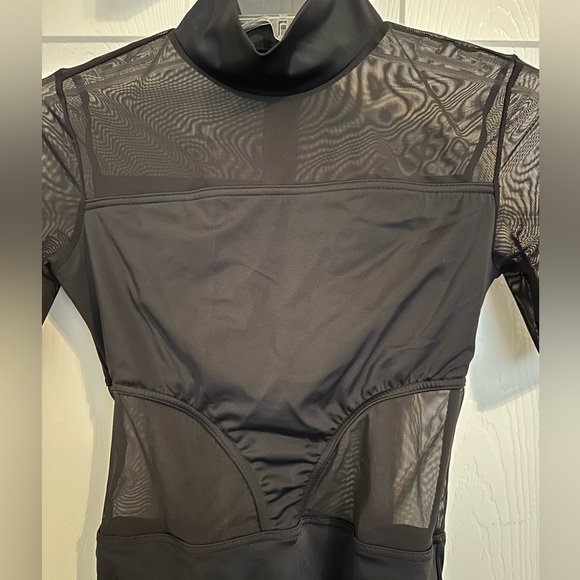 Balera short sleeve mock neck leotard - size small - Picture 3 of 4